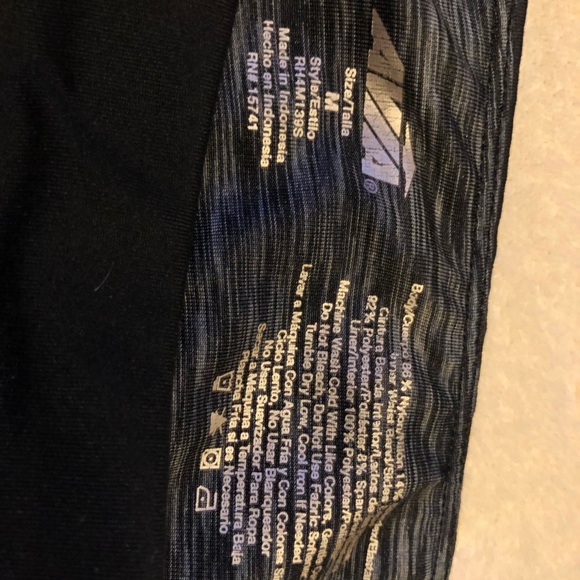 Avia Women’s  Spandex/Nylon workout shorts - Picture 3 of 3